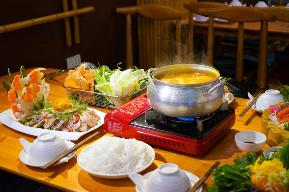 Món lẩu cá tầm Tam Đảo